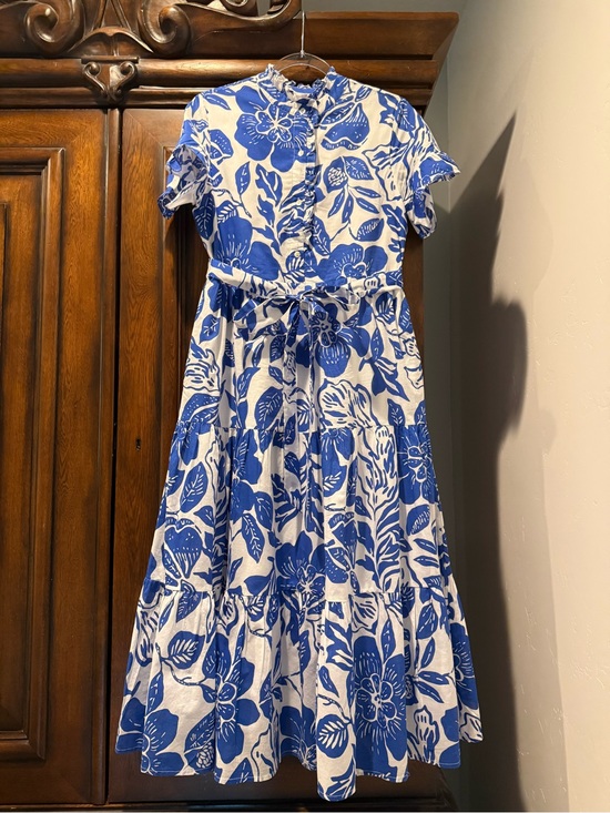 Tuckernuck Dresses & Skirts - Tuckernuck x J.Marie’s Jill Ruffle Blue Floral Midi Dress with Tie Waist